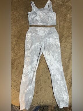 RBX Light Gray Marble-Print High-Waist Leggings and Crop Tank